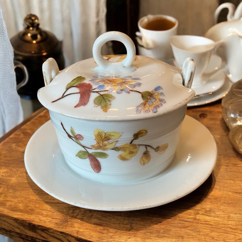 Antique Marx & Gutherz Carlsbad Austria Porcelain Sugar Bowl Lid Saucer Flower